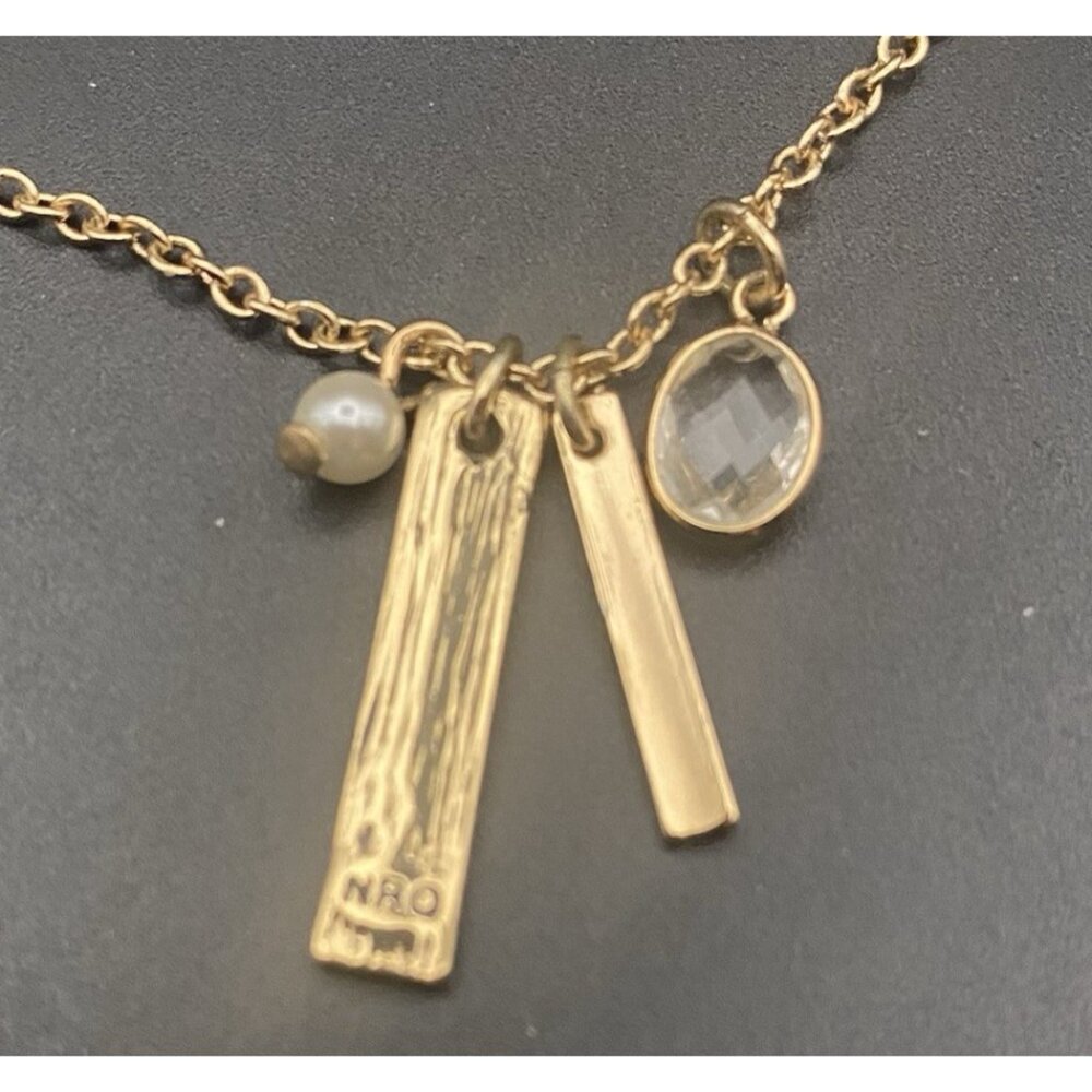 Avon Dream Charm Necklace Yellow Gold Tone Faux Pearl Bezel Facet Crystal 16+3" - Picture 5 of 7